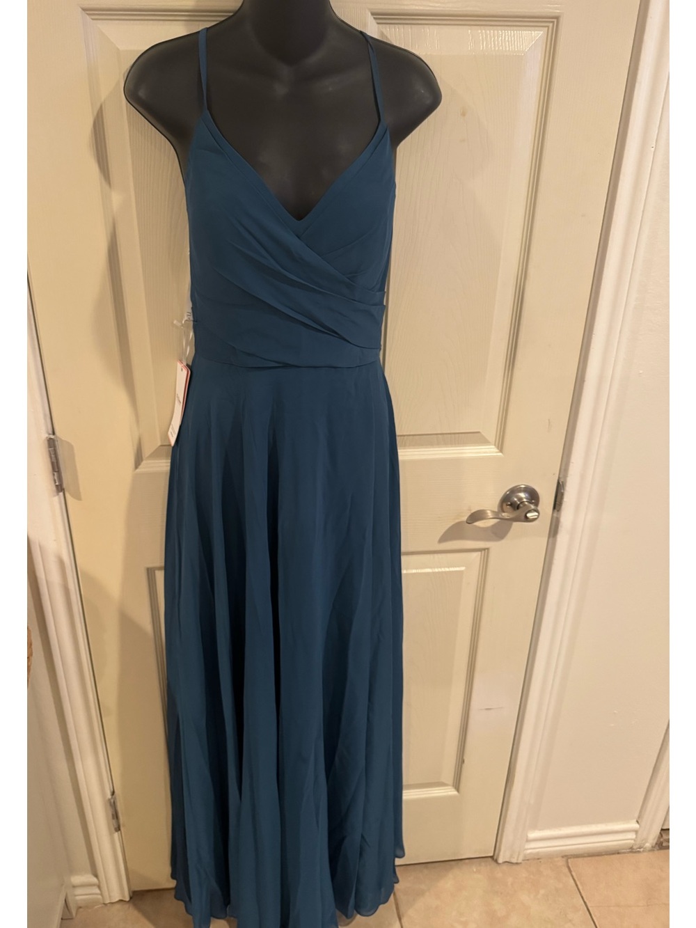 JJ's House Euridice
Dark Navy V-Neck Pleated Chiffon Dress - Picture 14 of 14